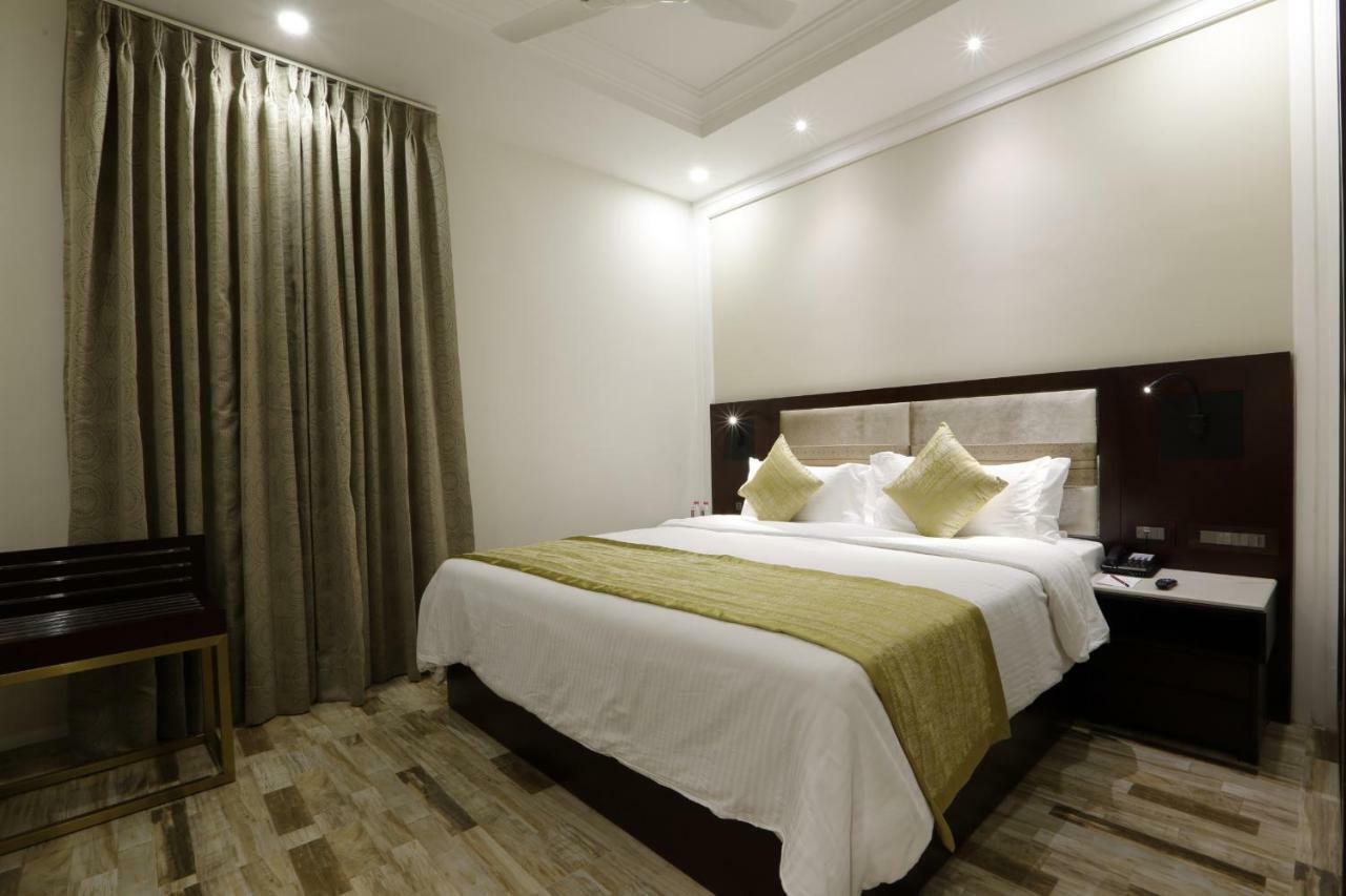 Regenta Inn Ranip Ahmedabad Exterior photo